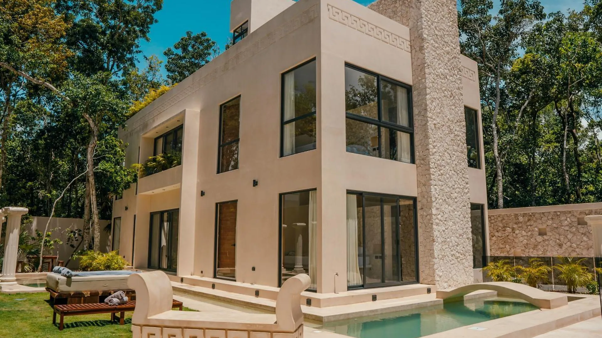 Luxury Large Villa/2 Pools/ Jacuzzi/Rooftop/Cenote View Tulum Villa